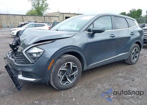 2023 Kia Sportage Lx z USA, uszkodzony, nr VIN KNDPUCAF4P7162464